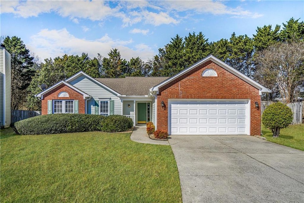 Charming 3-bedroom ranch on cul de sac with huge b