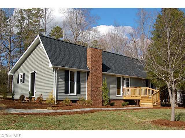 1438 Gopher Woods Rd, Asheboro, NC 27205 - photo 1