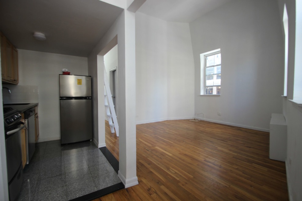 15 E 21st St unit 410, New York, NY 10010 - photo 1