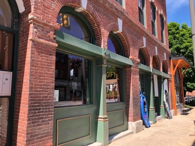 366 Central St unit 1, Franklin, NH 03235 - photo 1