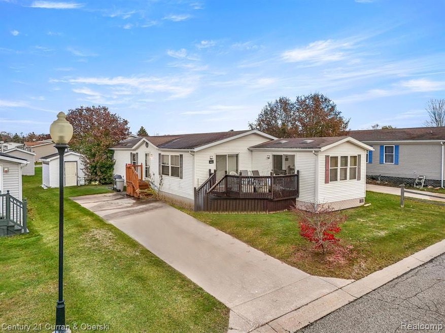 9824 Hathaway Dr, Northville, MI 48167 - photo 1