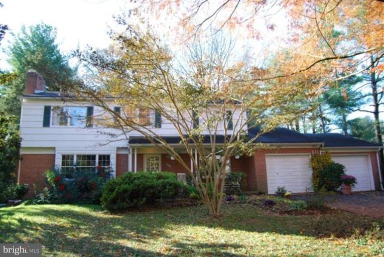 1805 Thornton Ridge Rd, Towson, MD 21204 - photo 1