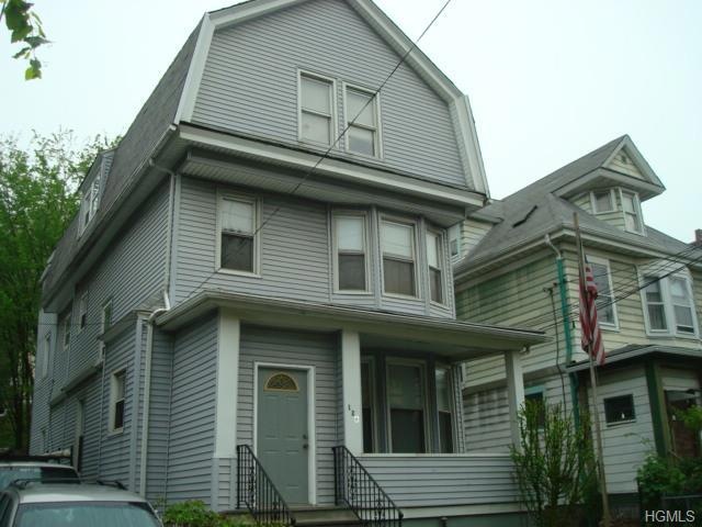 126 Mclean Ave unit 2nd Floor, Yonkers, NY 10705 - photo 1