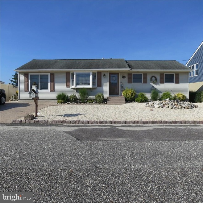 130 E Raritan Dr, Little Egg Harbor Township, NJ 08087 - photo 1