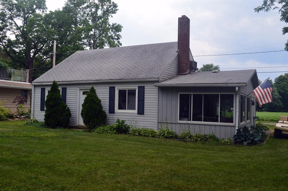 6 Pennsylvania Rd, Vermilion, OH 44089 - photo 1