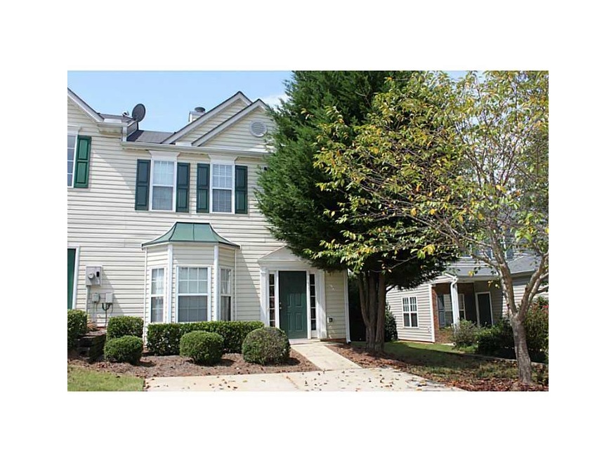 Exterior Front. Well Maintained, End Unit