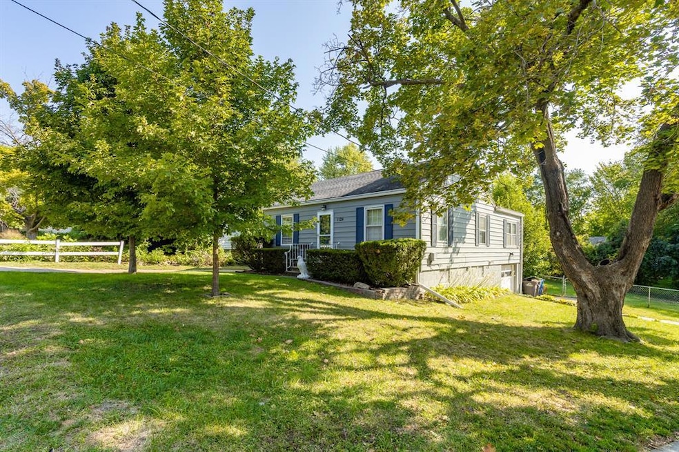 1129 57th St, Des Moines, IA 50311 - photo 1