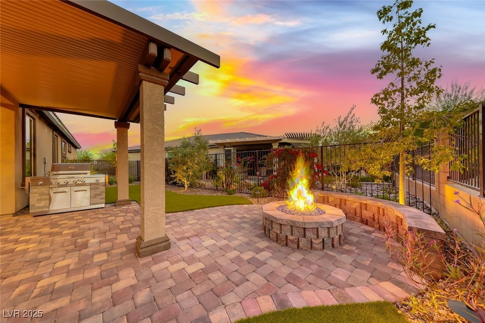 11 Desert Ivy Ln, Henderson, NV 89011 - photo 1