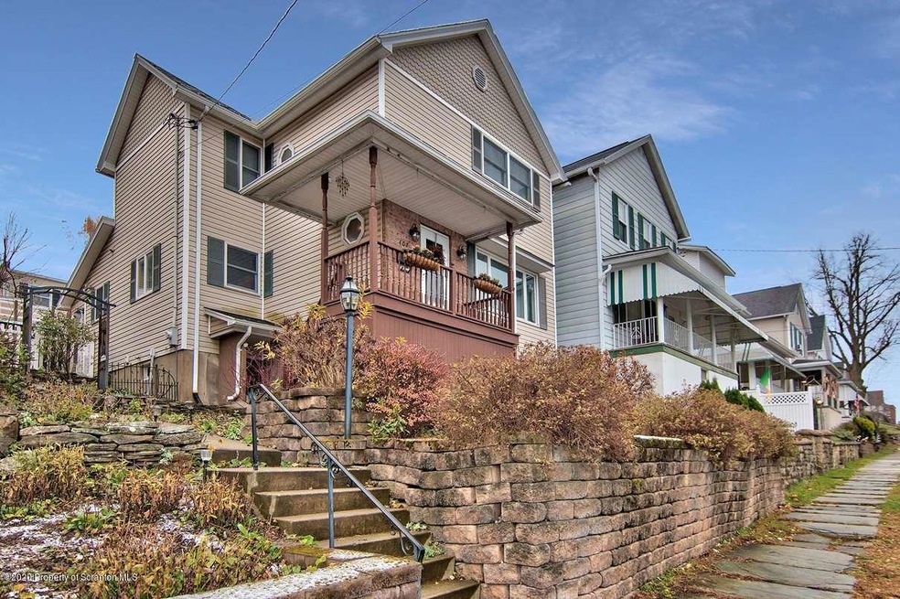 407 S Irving Ave, Scranton, PA 18505 - photo 1