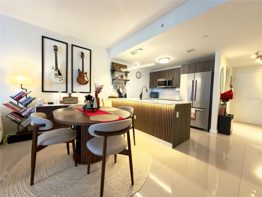 Aria on the Bay unit 2207, Miami, FL 33132 - photo 1