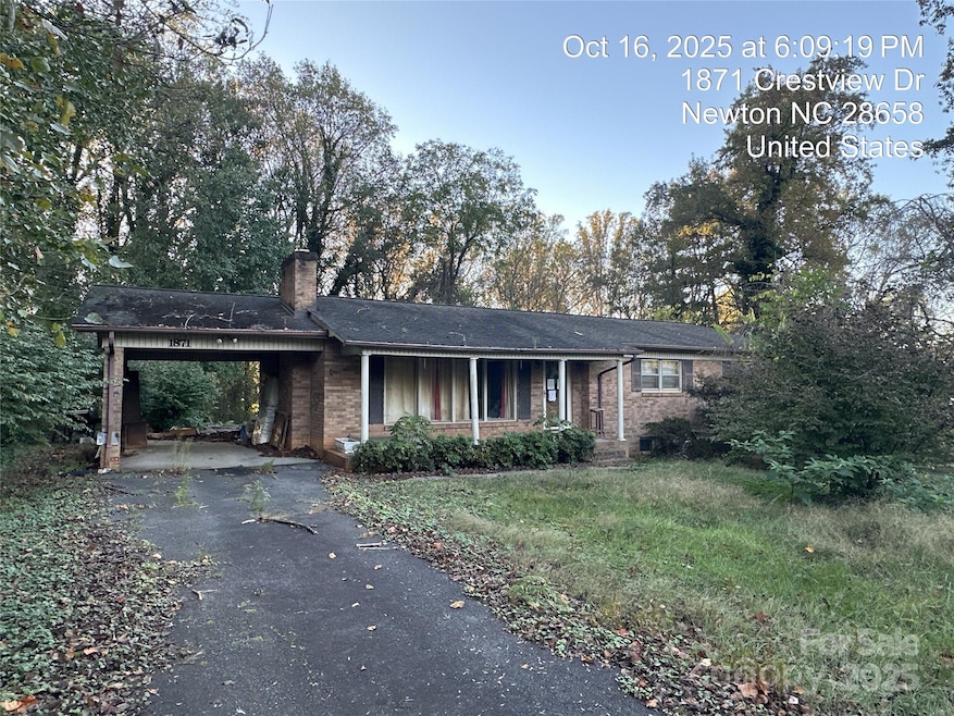 1871 Crestview Dr, Newton, NC 28658 - photo 1