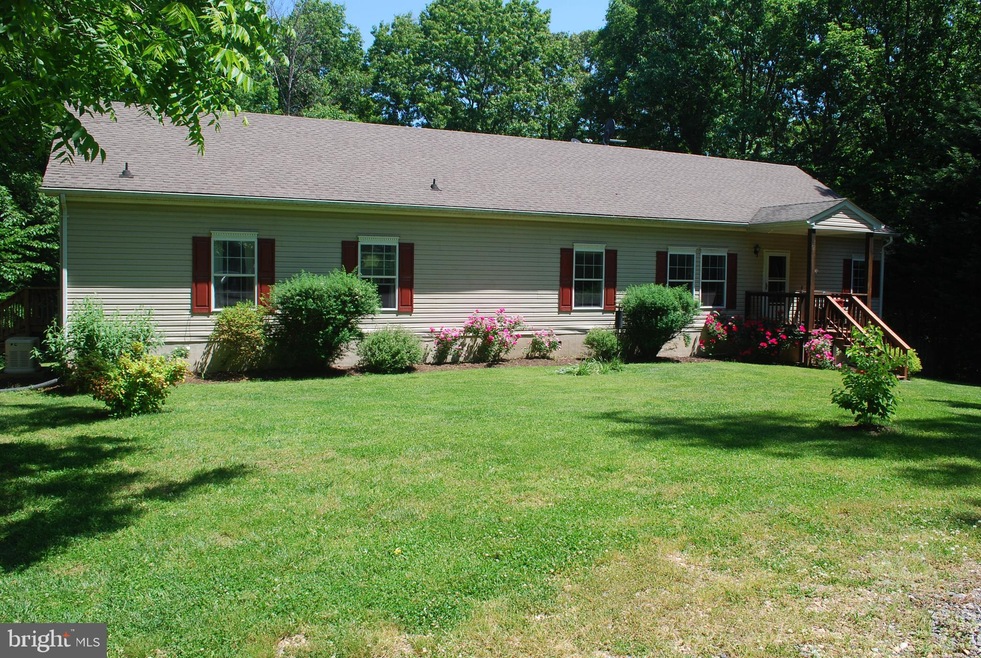 209 Baylor Dr, Montross, VA 22520 - photo 1