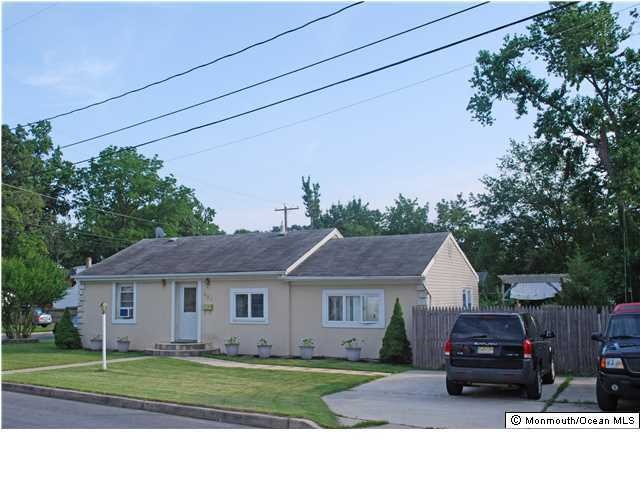 427 Melrose Way, Aberdeen, NJ 07721 - photo 1