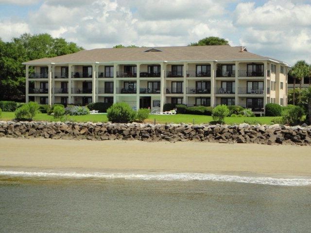 100 Floyd St unit 204, Saint Simons Island, GA 31522 - photo 1