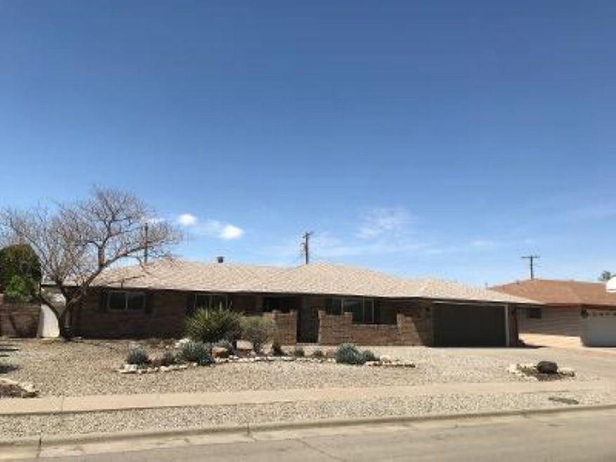 1813 Juniper Dr, Alamogordo, NM 88310 - photo 1