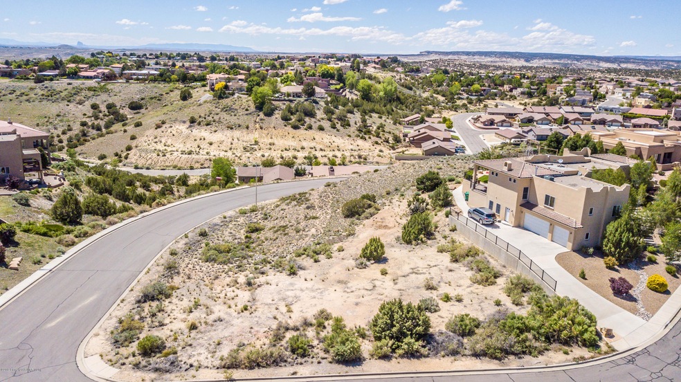 4221 Vista Pinon Dr, Farmington, NM 87401 - photo 1