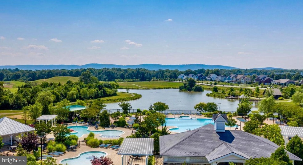 40789 Foxtail Fields Dr, Aldie, VA 20105 - photo 1