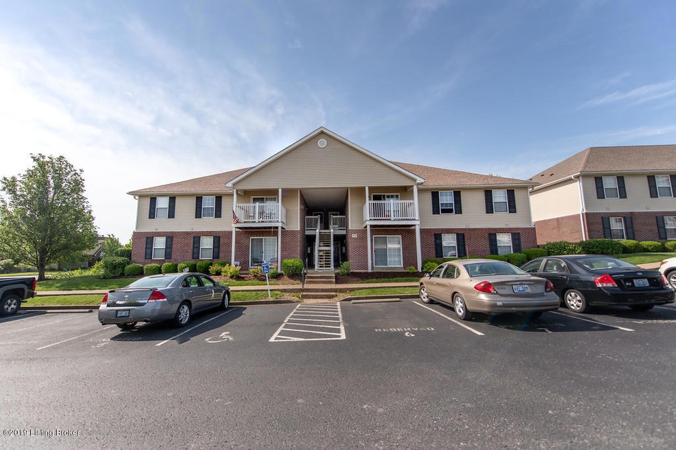 177 Central Blvd unit 5, Mount Washington, KY 40047 - photo 1