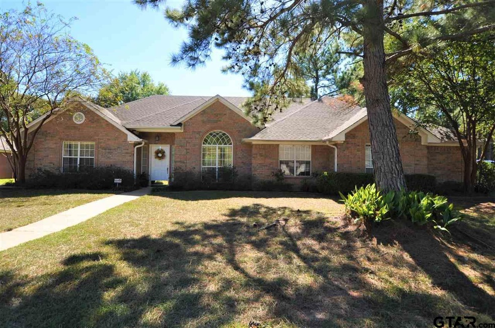 1505 1505 Luann Ln, Tyler, TX 75703 - photo 1