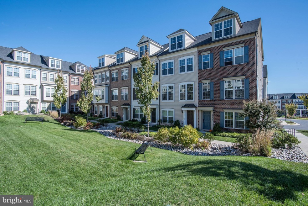 22503 Phillips St unit 1404, Clarksburg, MD 20871 - photo 1