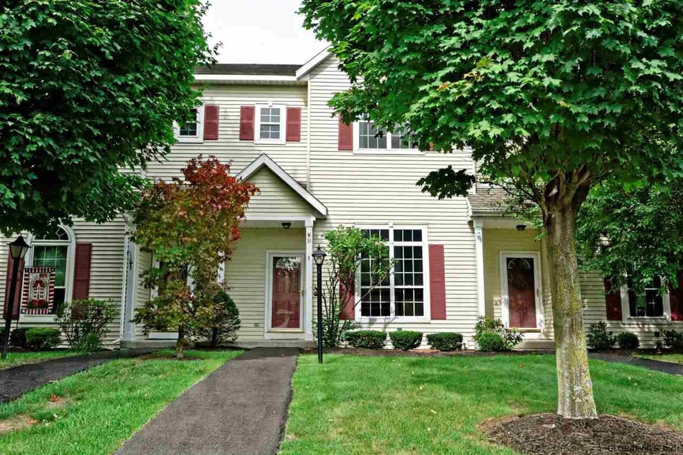 31 Stratton Cir, Troy, NY 12182 - photo 1