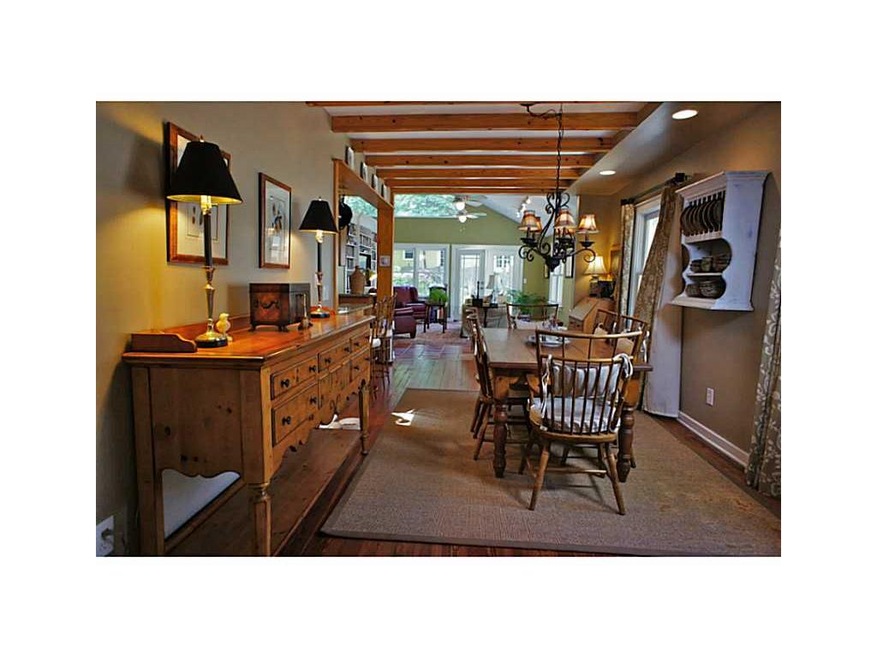 Amenities. Wonderfully flowing interior floor plan