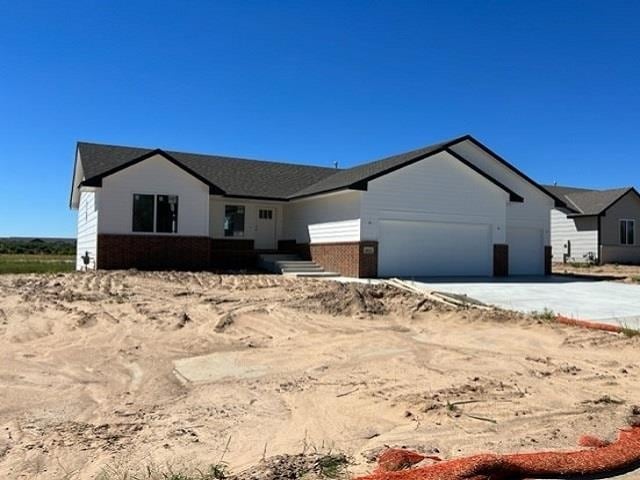 10929 W Cedar Ln, Maize, KS 67101 - photo 1