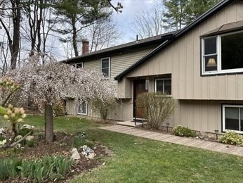 10 Hitching Post Rd, Amherst, MA 01002 - photo 1