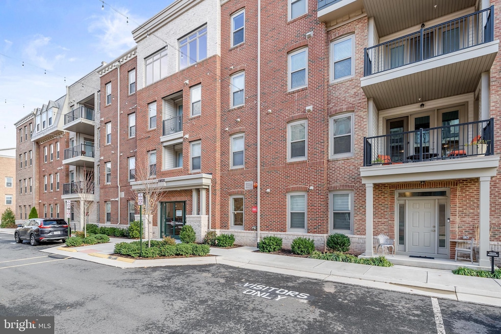 23630 Havelock Walk Terrace unit 213, Brambleton, VA 20148 - photo 1