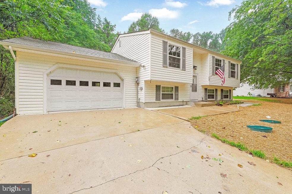 4410 N Shore Dr, Prince Frederick, MD 20678 - photo 1