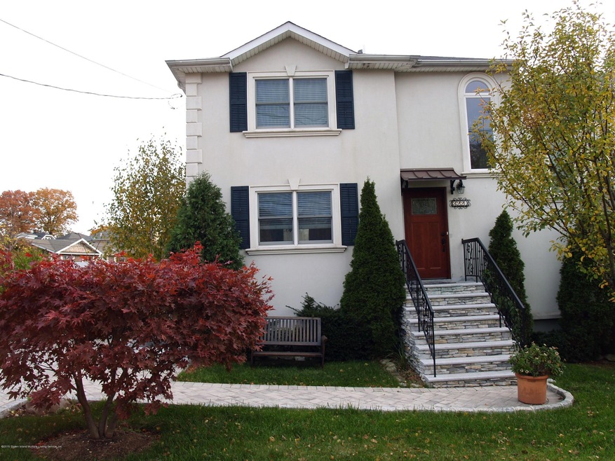 3220 Richmond Rd, Staten Island, NY 10306 - photo 1