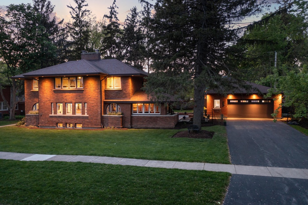 401 Highland Ave, Naperville, IL 60540 - photo 1