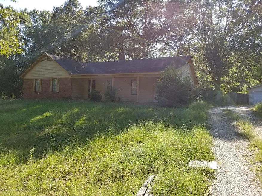 435 Highway 305 S, Olive Branch, MS 38654 - photo 1