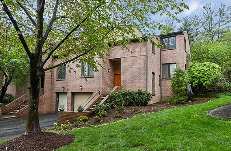 15 Andrea Dr, Fairfield, NJ 07004 - photo 1