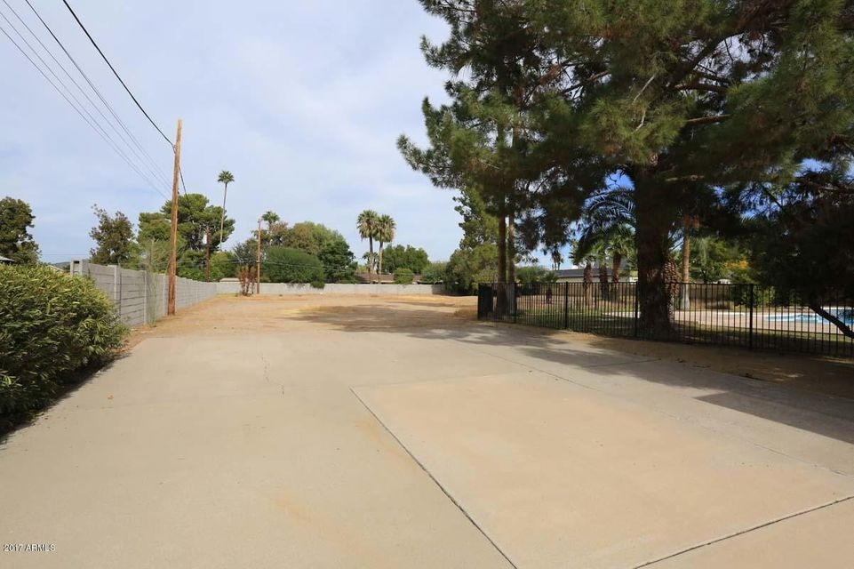 Lot 110-Access to Rear of Lot