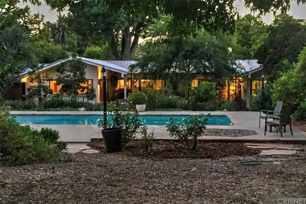 5144 Bascule Ave, Woodland Hills, CA 91364 - photo 1