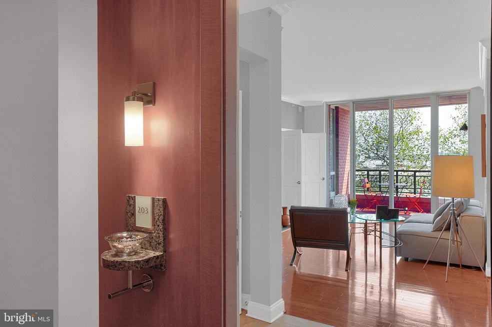 717 President St unit 203, Baltimore, MD 21202 - photo 1