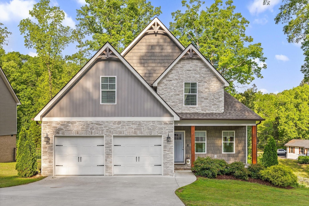 02-Maple Way-1