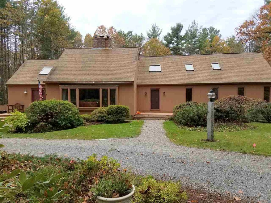 10 Woburn Abbey Dr, Bedford, NH 03110 - photo 1