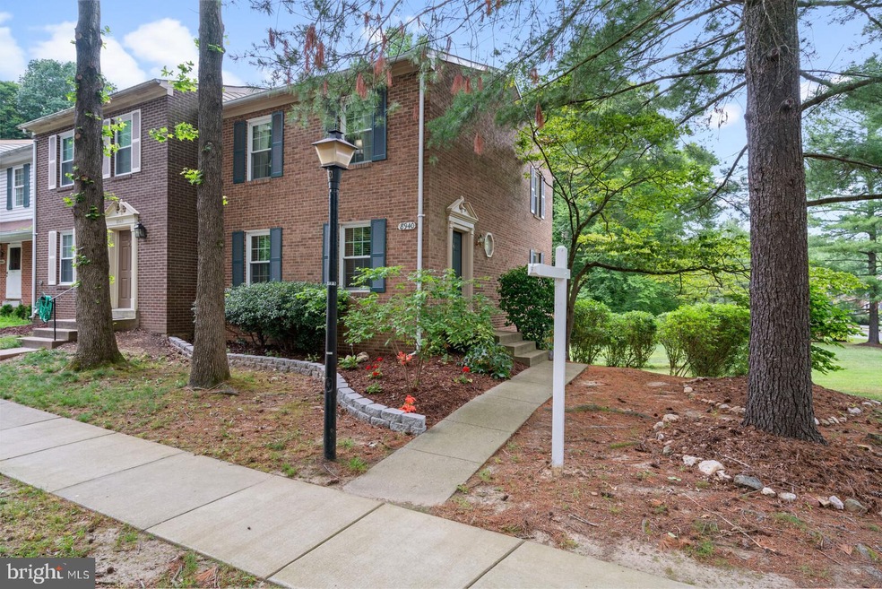 8940 Astongale Ct, Springfield, VA 22152 - photo 1