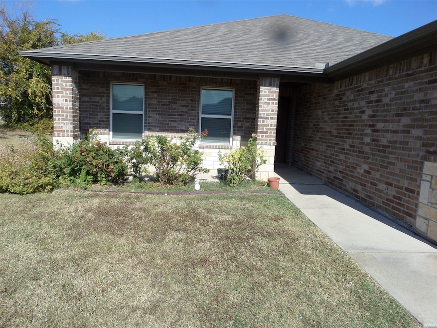 3723 Brookstone Dr, Sherman, TX 75092 - photo 1