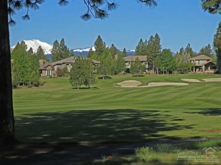 19373 Soda Springs Dr, Bend, OR 97702 - photo 1