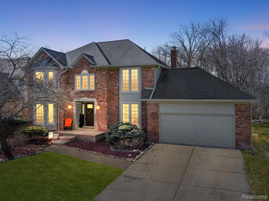 1421 Olympia Dr, Rochester Hills, MI 48306 - photo 1