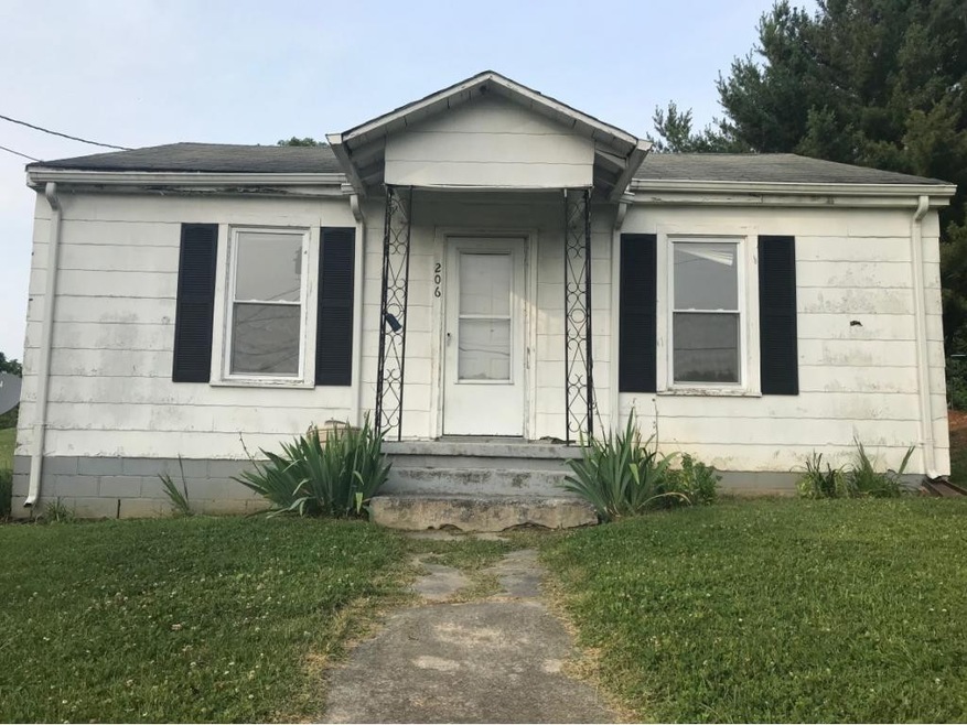 206 W 5th Ave, Watauga, TN 37694 - photo 1