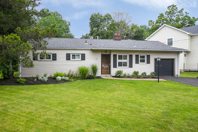 14 Emerson Dr, Livingston, NJ 07039 - photo 1