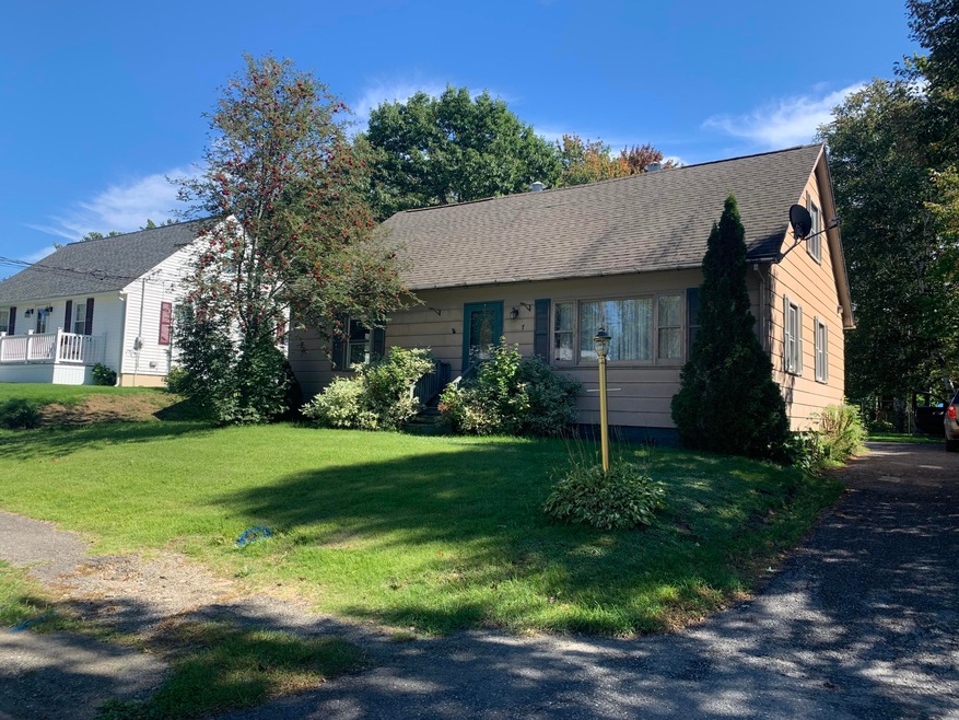 7 New York St, Millinocket, ME 04462 - photo 1