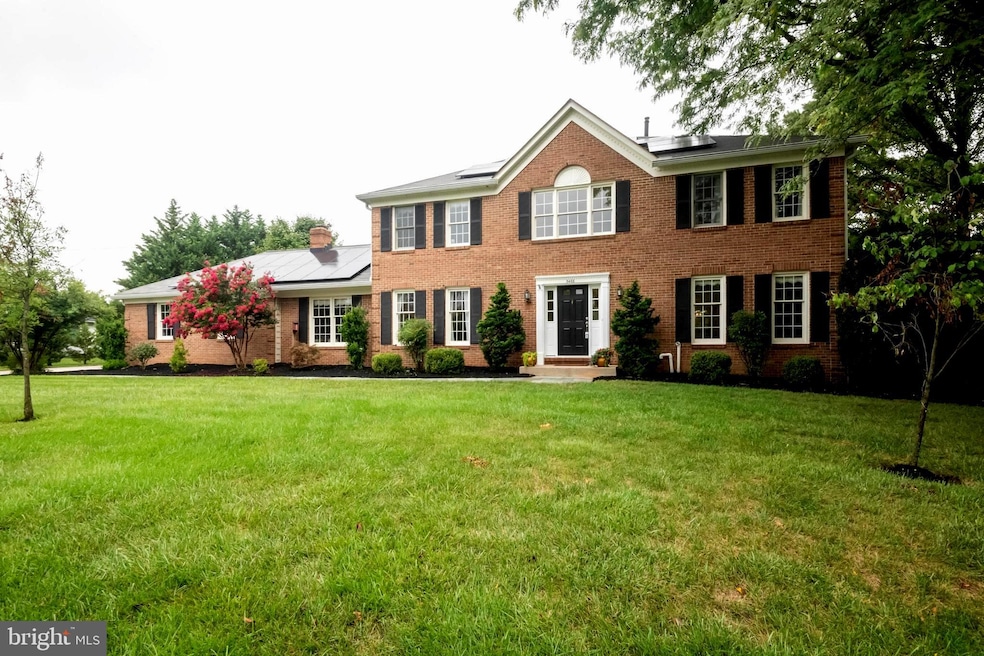 5466 Hunting Horn Dr, Ellicott City, MD 21043 - photo 1