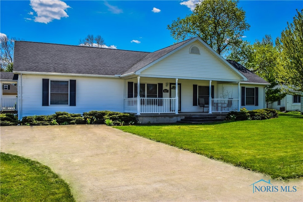 427 High St, Woodville, OH 43469 - photo 1