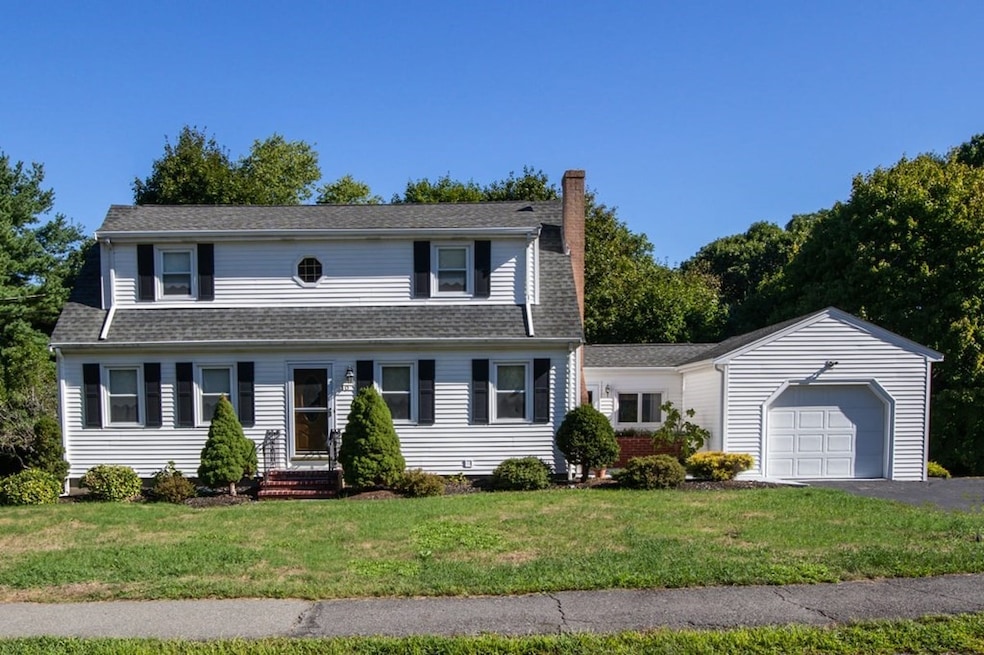 10 Ponderosa Ln, East Walpole, MA 02032 - photo 1