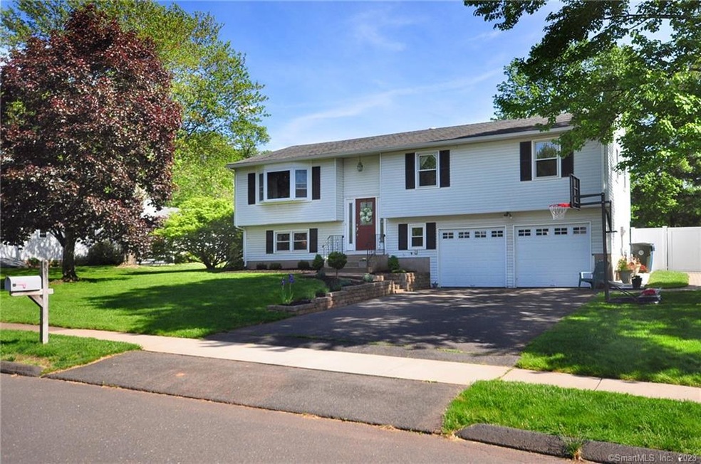 15 Wildermere Rd, Berlin, CT 06037 - photo 1